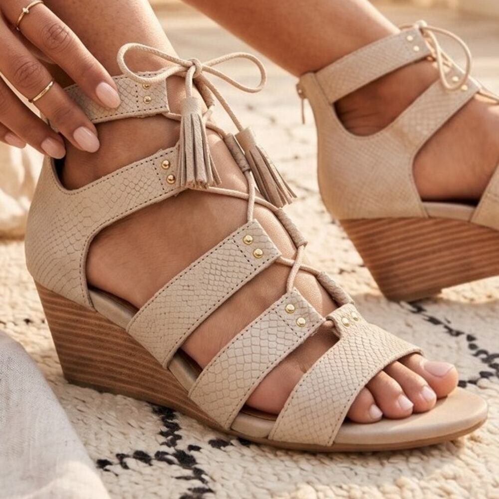 UGG Wedge Heel Sandals Yasmin Beige Leather Women's Size 7